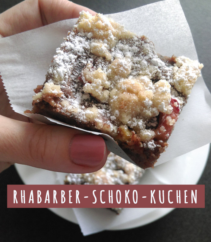 Schneller Rhabarber-Schoko-Kuchen - zuckerstaub.at